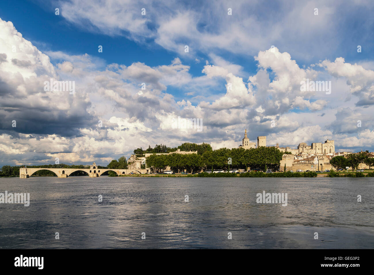 Avignon, Pont St Bénézet, pont, Palais des Papes, bouche du Rhone, France Banque D'Images