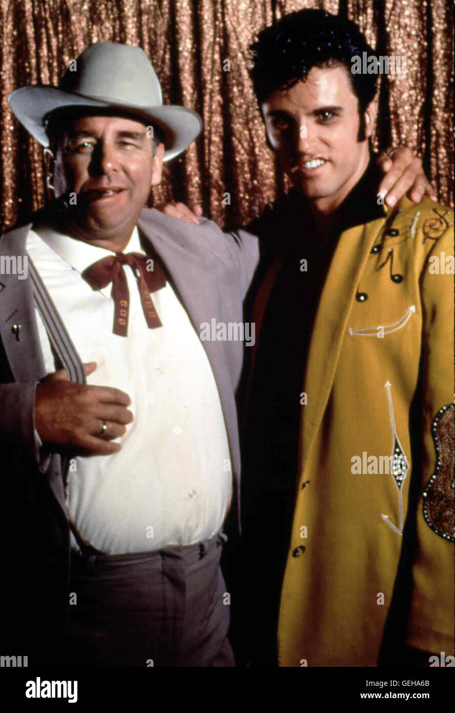 Beau Bridges, Rob Youngblood im Jahre 1955 entdeckt Le Colonel Tom Parker (Beau Bridges) das musikalische Talent des 19jÃ¤ans Elvis Presley (Rob Youngblood). Spontan ernennt er sich zu seinem Manager und Ã¼bernimmt fortan Die Kontrolle Ã¼ber dessen Leben Banque D'Images