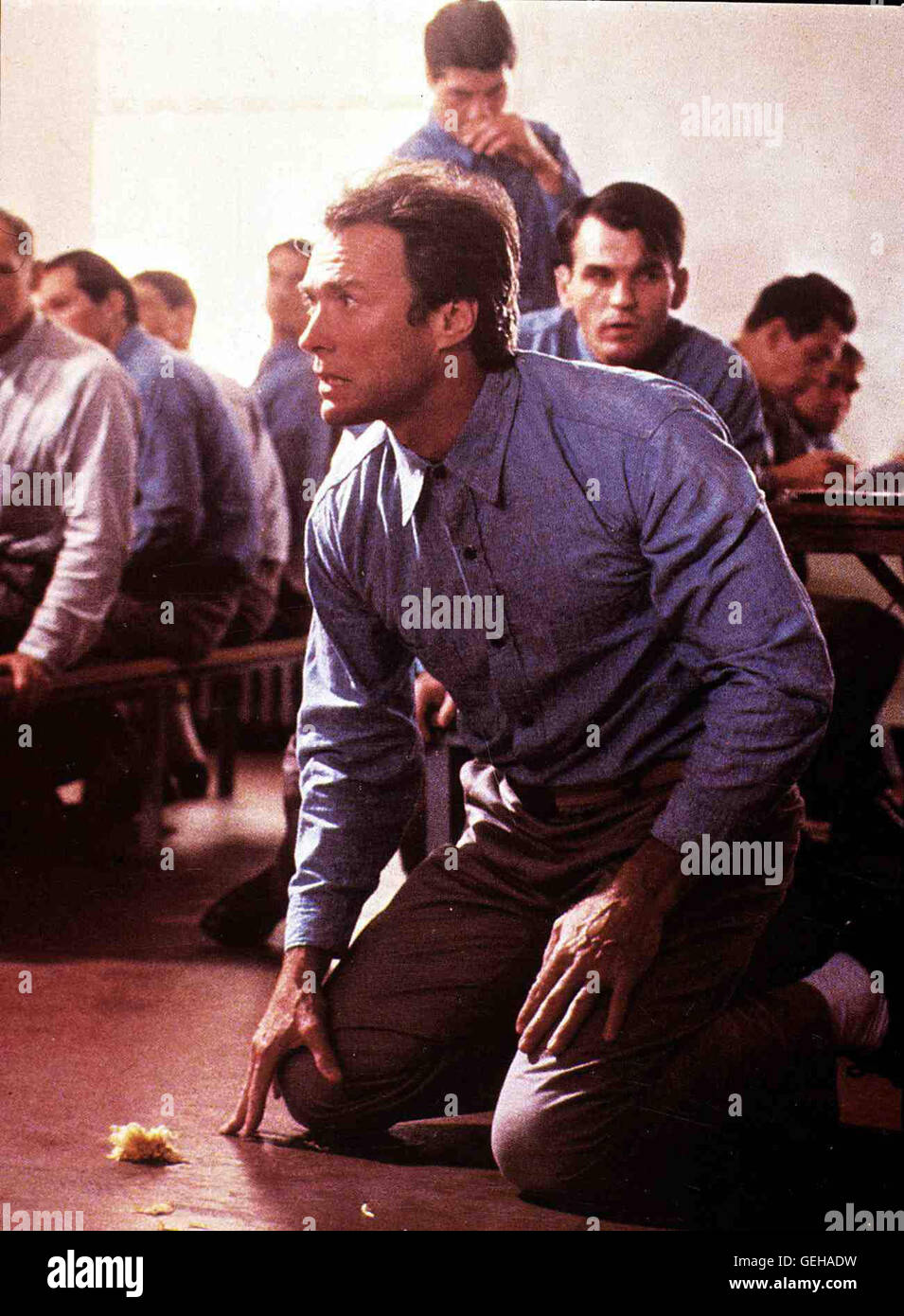 Clint Eastwood Haeftling Morris (Clint Eastwood) wird von einem auf Mitgefangenen ueble provoziert Weise. *** *** Légende locale 1979, Escape From Alcatraz, Die Flucht Von Alcatraz Banque D'Images