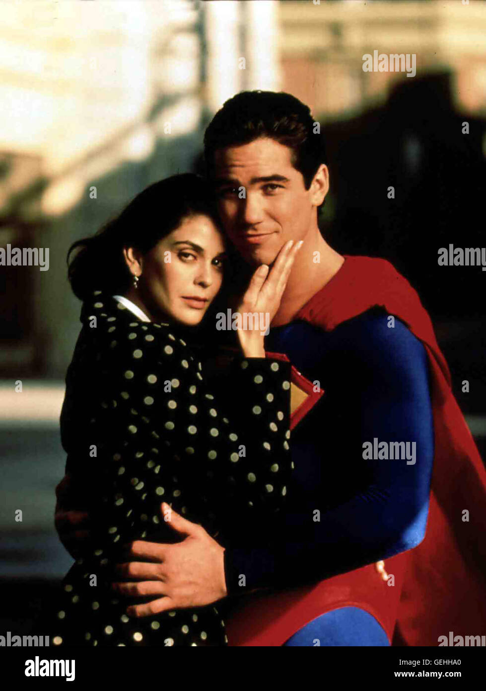 Teri Hatcher, Dean Cain Gemeinsam kaempfen Lois (Teri Hatcher) und ...