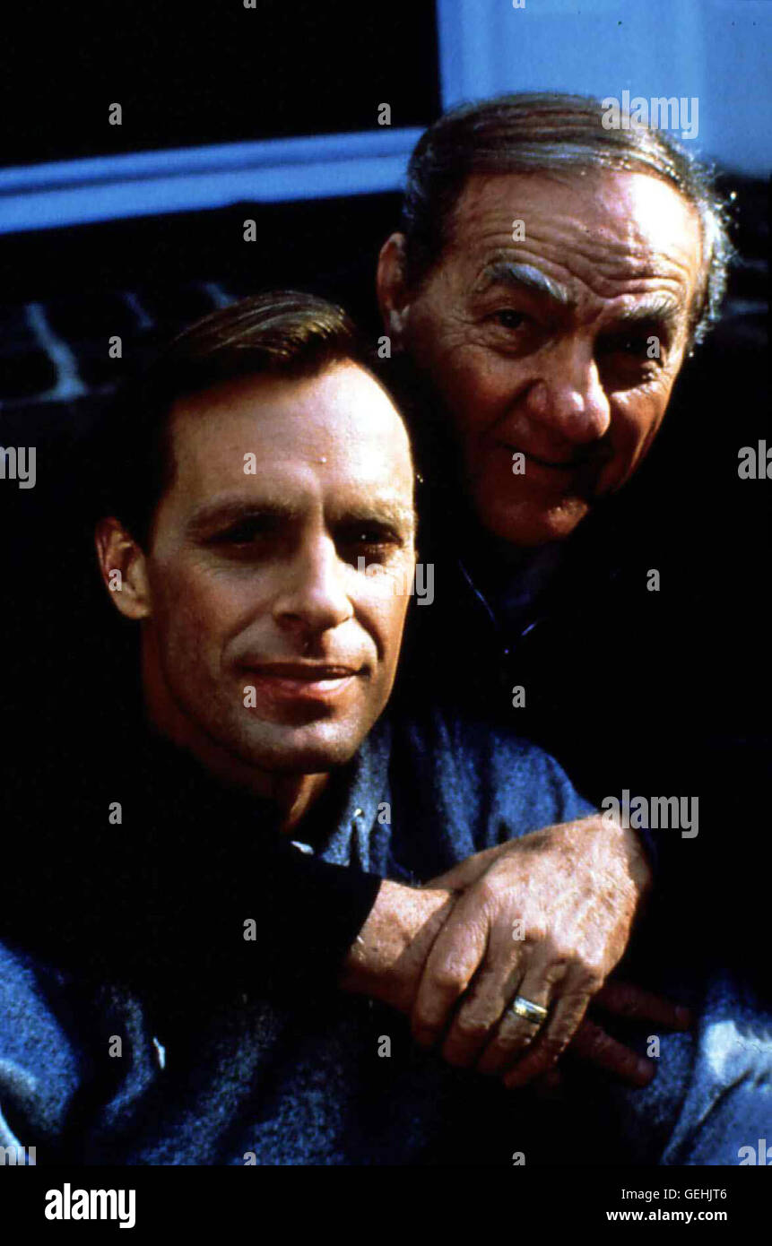 Keith Carradine, Karl Malden Im Vietnamkrieg Amiral guerre Elmo Zumwalt R. (Karl Malden,r) für den Einsatz des Herbizides 'Agent Orange' verantwortlich. Sein Sohn Elmo Jr. (Keith Carradine), der als damals Lieutenant au Vietnam stationiert, guerre inzwieschen erkrankt ist une légende locale Krebs *** *** 1988, mon père, mon fils, le Vietnam - Tod Auf Raten Banque D'Images