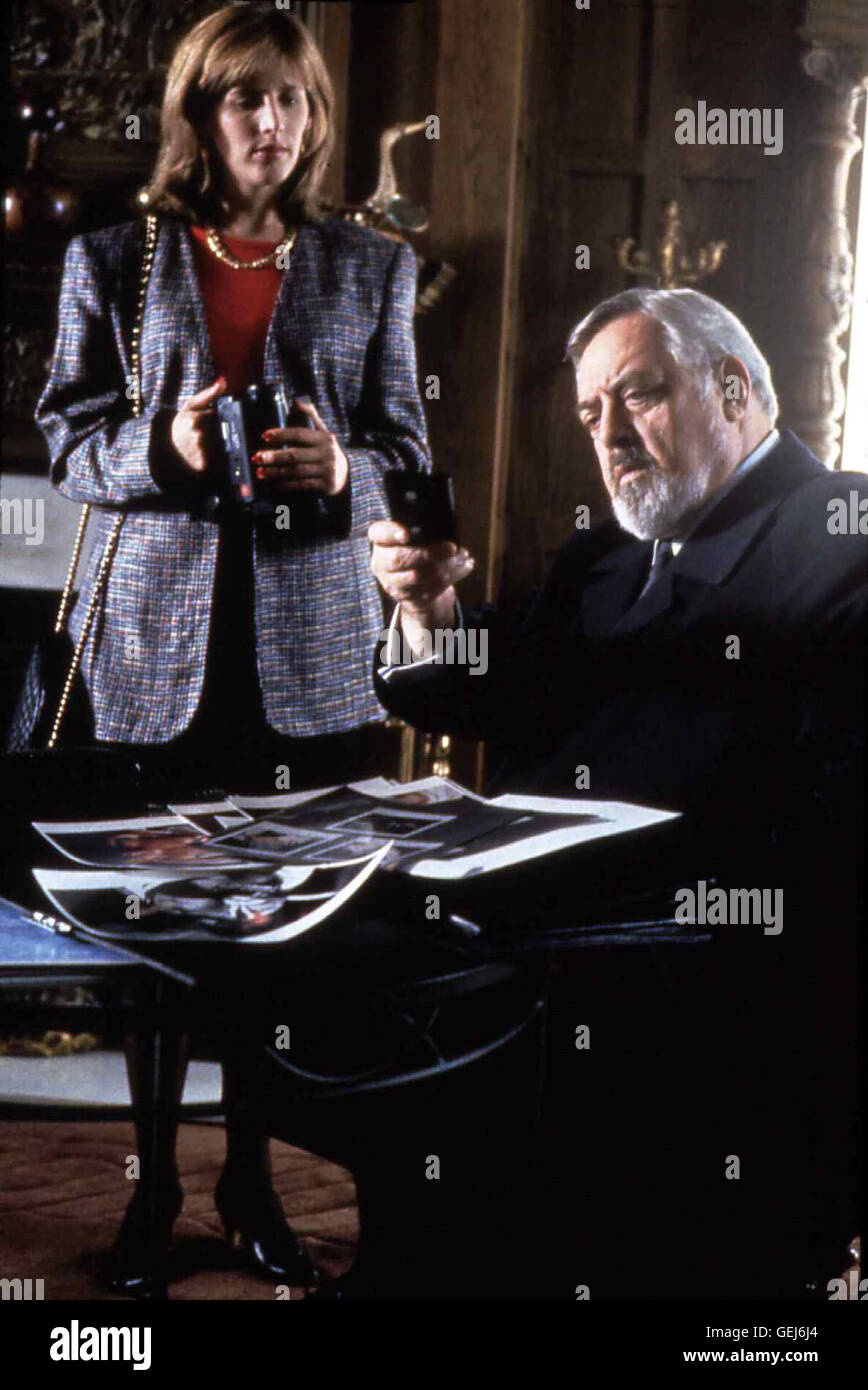 Tracy Nelson, Raymond Burr Perry Mason (Raymond Burr) kaempft wieder fuer Gerechtigkeit. *** *** Légende locale 1992, Perry Mason : The Case Of The Recless Romeo, Perry Mason und der Schamlose Romeo Banque D'Images