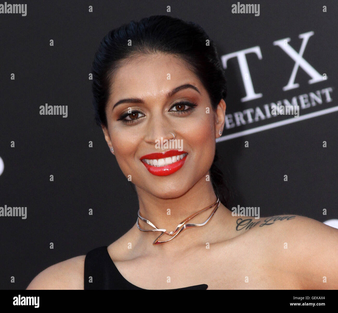Los Angeles, CA, USA. 26 juillet, 2016. 26 juillet 2016 - Los Angeles, Californie - Lilly Singh. "Mauvaises Mamans'' Premiere tenue au Mann Village Theatre. Photo Credit : Crédit : AdMedia AdMedia/ZUMA/Alamy Fil Live News Banque D'Images