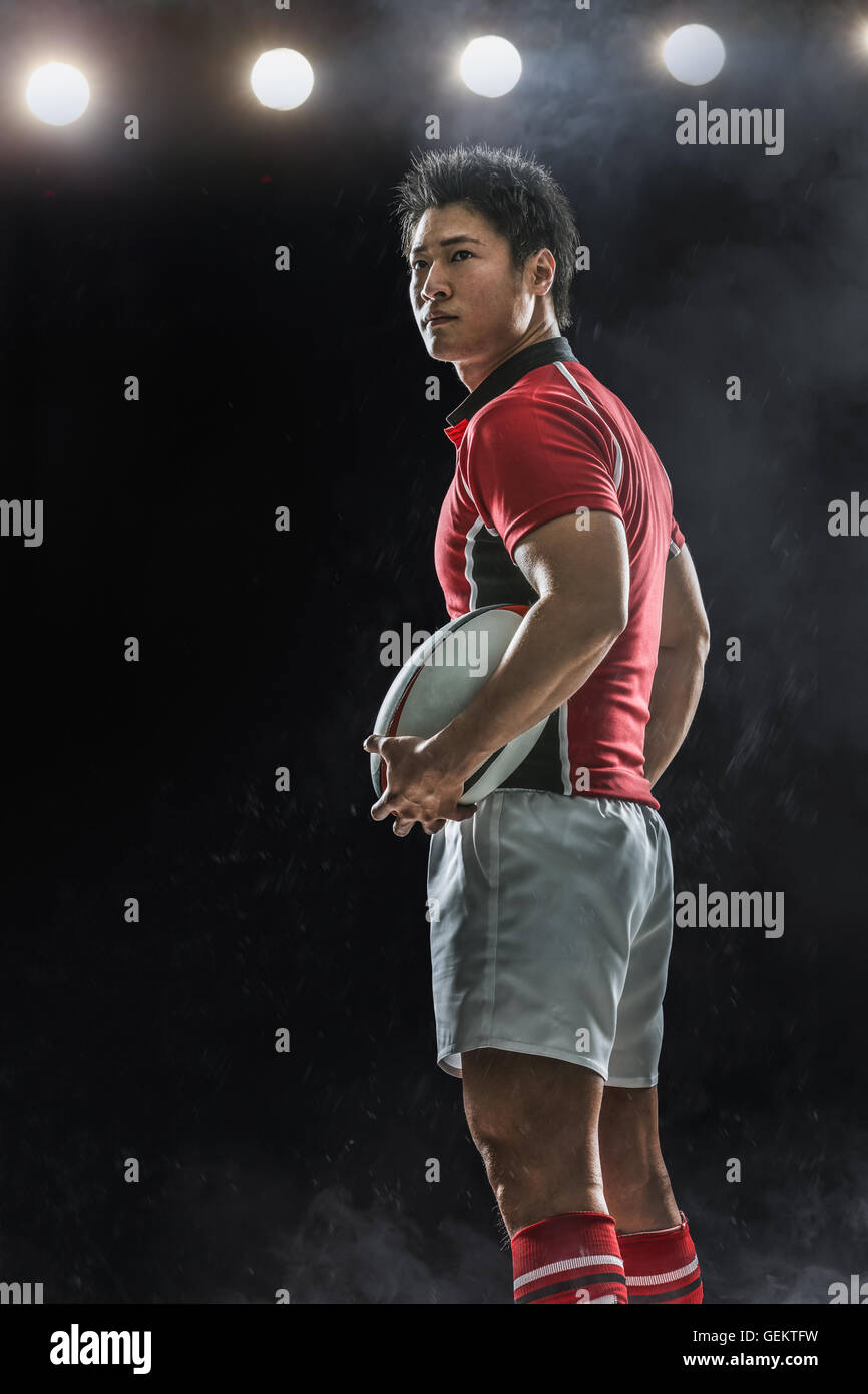 Portrait du rugby japonais player with ball Banque D'Images