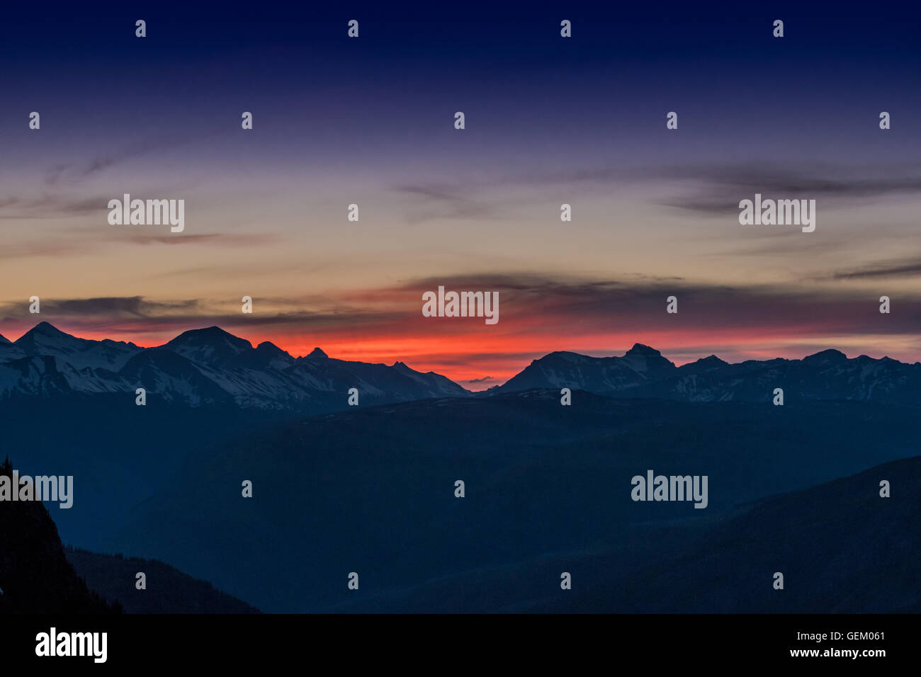 Coucher de soleil sur Camas Ridge dans les montagnes Rocheuses du Montana Banque D'Images