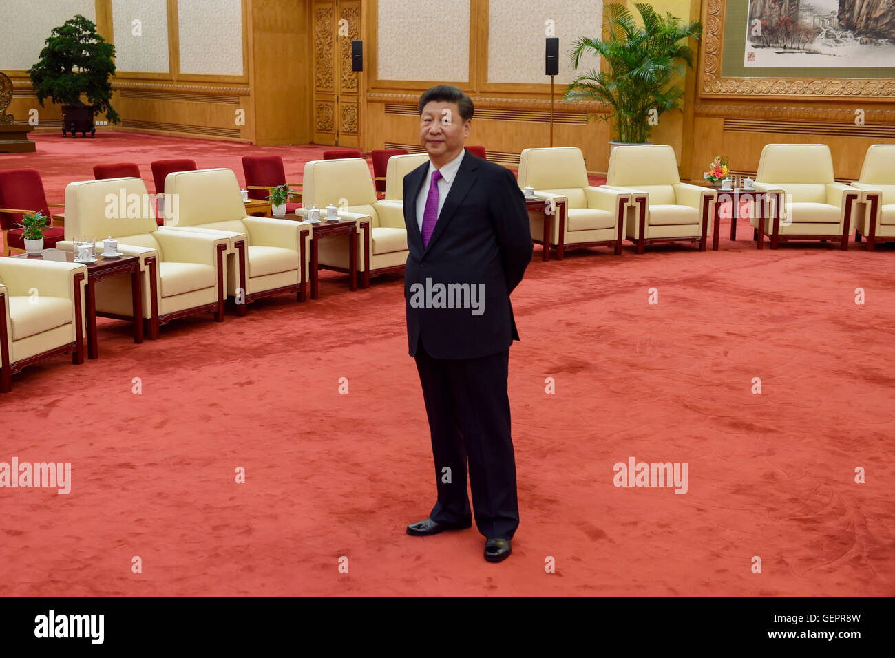 Le président chinois Xi attend l'arrivée des secrétaires Kerry et Lew pour leur réunion bilatérale au milieu des États-Unis-Chine Dialogue stratégique et économique à Beijing Banque D'Images