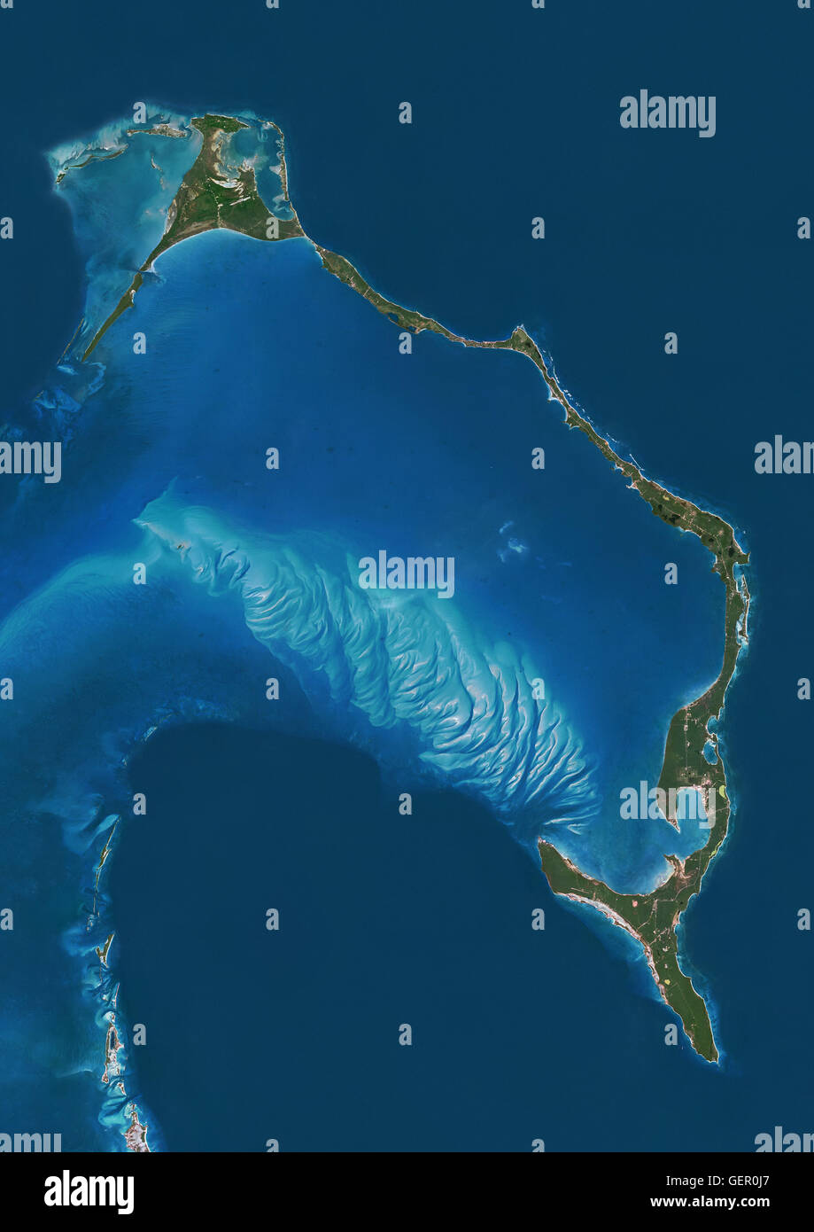 Vue Satellite de l'Île Eleuthera, Bahamas. Cette image a été compilé à partir de données acquises par les satellites Landsat. Banque D'Images