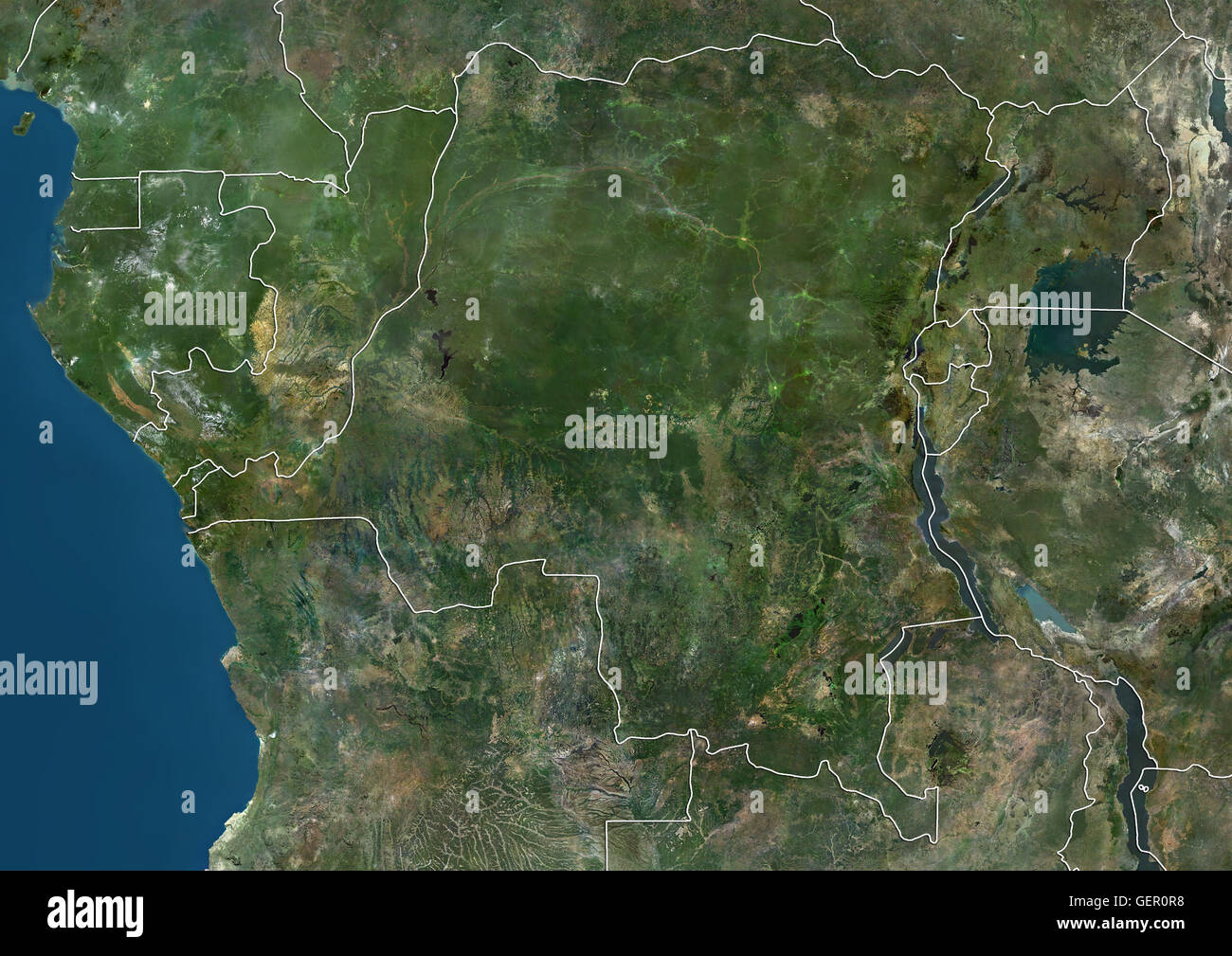 Vue Satellite de l'Afrique centrale (avec des frontières) montrant la Guinée équatoriale, Gabon, République du Congo, République démocratique du Congo, Burundi, Rwanda et Ouganda. Cette image a été compilé à partir de données acquises par les satellites Landsat. Banque D'Images