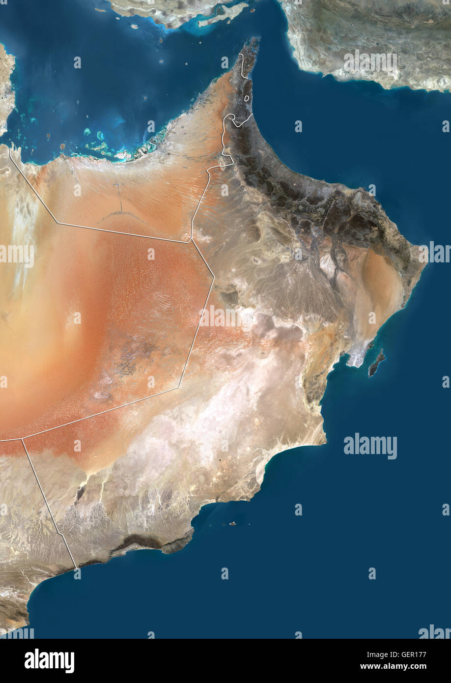 Satellite de l'Emirats arabes unis et Oman (avec des frontières). Cette image a été compilé à partir de données acquises par satellite Landsat 8 en 2014. Banque D'Images