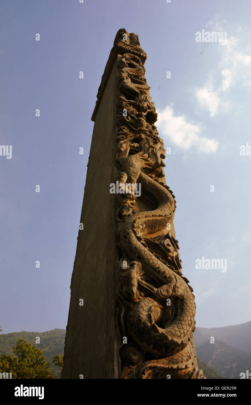 Stèle à Shuitao Vallée à Mianshan, Shanxi, Chine Banque D'Images
