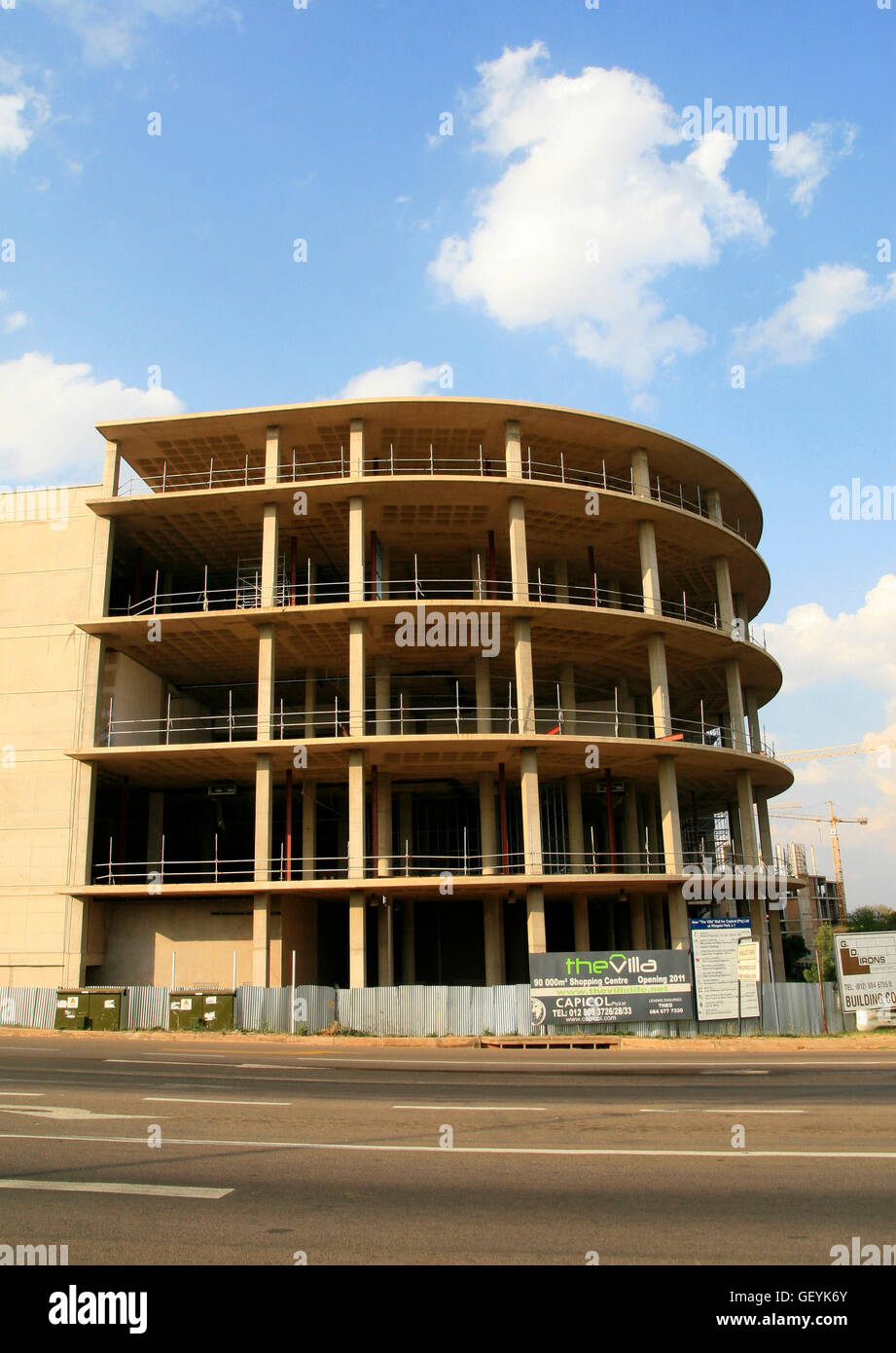 La Villa Mall, incomplète en raison d'une faillite, Moreleta Park, Pretoria Banque D'Images