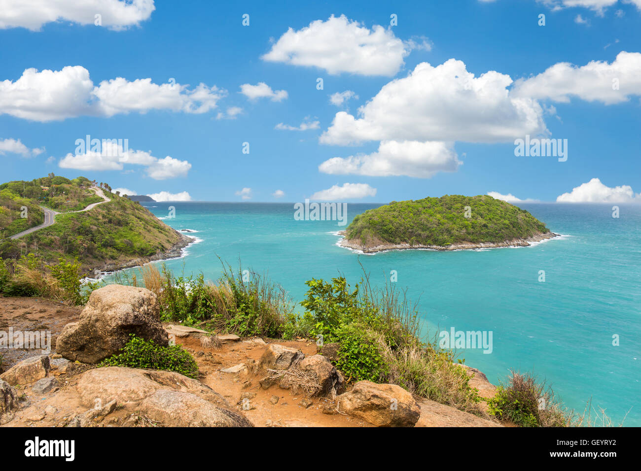 Promthep cape à vue ciel bleu à Phuket, Thaïlande dans un jour lumineux Banque D'Images