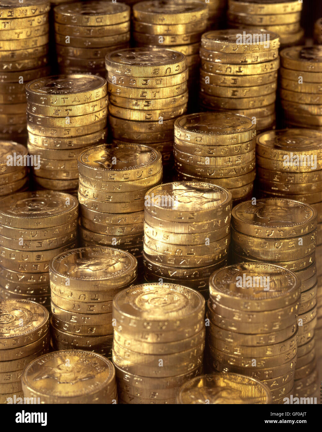 Des piles de pièces livre Banque D'Images