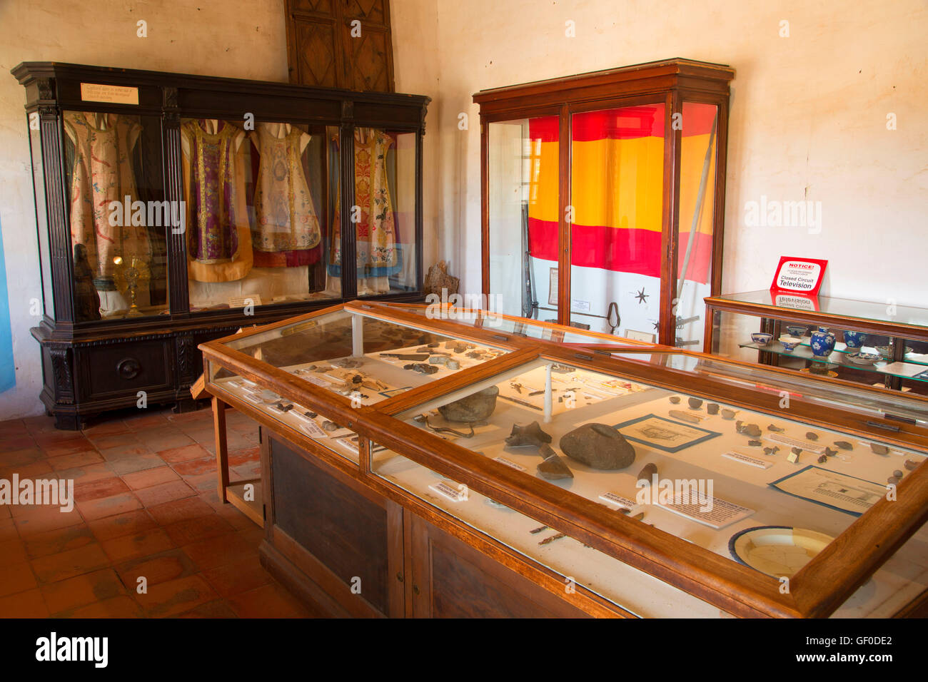 Musée présente, Mission San Antonio de Padua, comté de Monterey, réserve militaire de Fort Hunter Liggett, Californie Banque D'Images