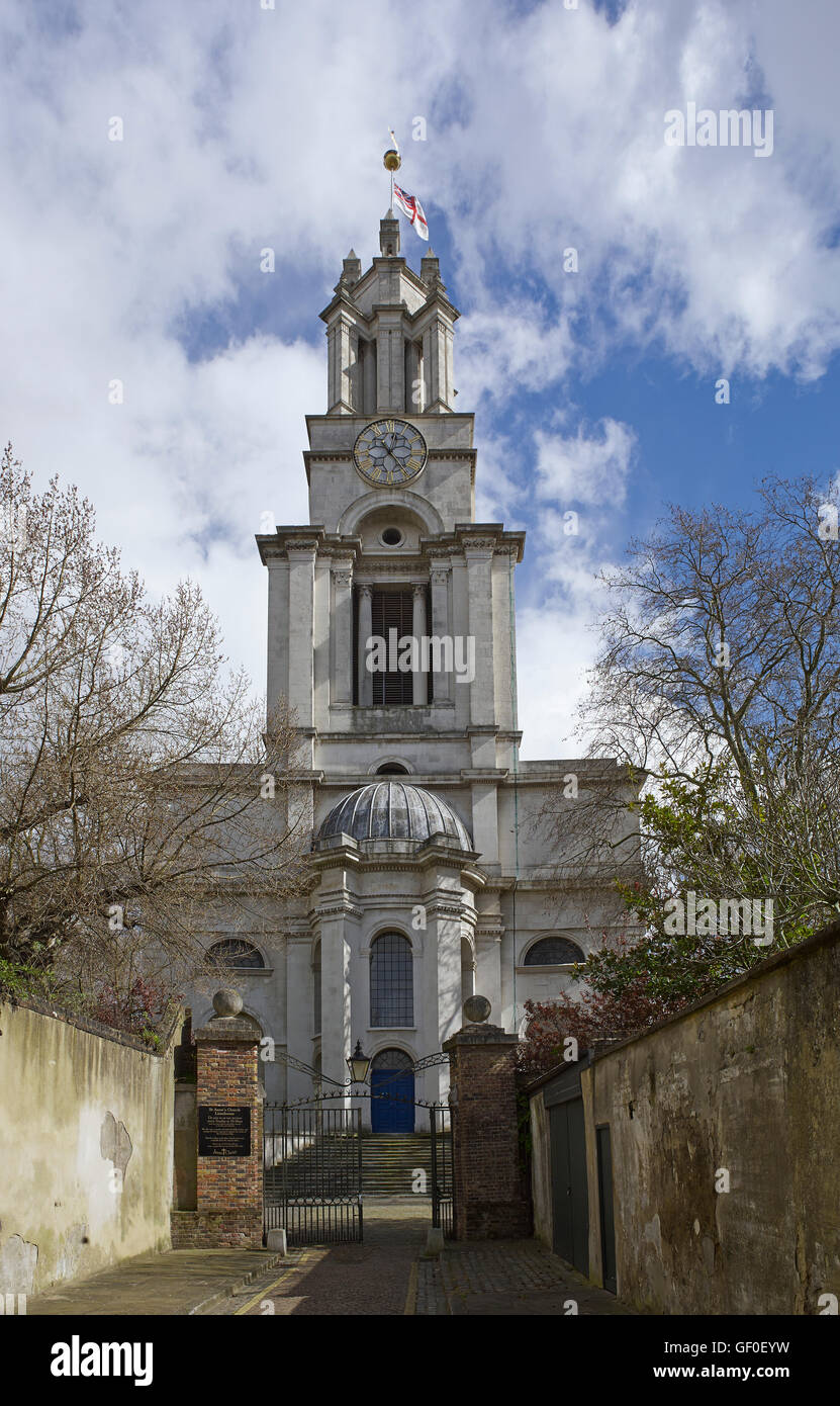 St Anne's Limehouse avant de l'ouest et de la tour ; par Nicholas Hawksmoor 1714-27. Banque D'Images