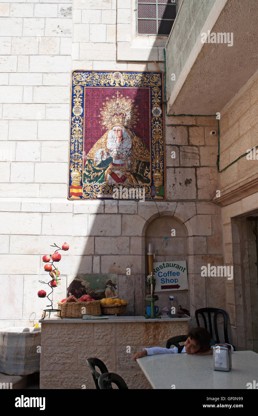 Jérusalem : la cour de l'église Notre Dame des Douleurs, une église catholique arménienne sur la Via Dolorosa Banque D'Images