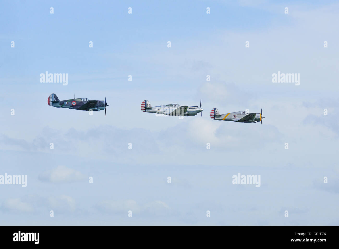 Curtiss P-36 et P-40 Warhawk Hawks à RAF,Duxford Flying Legends Banque D'Images