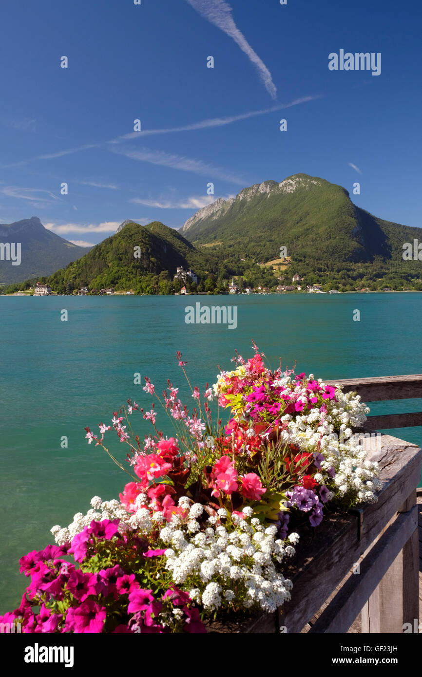 Vue sur Lac d'Annecy à Talloires. Haute-Savoie, France Photo Stock - Alamy