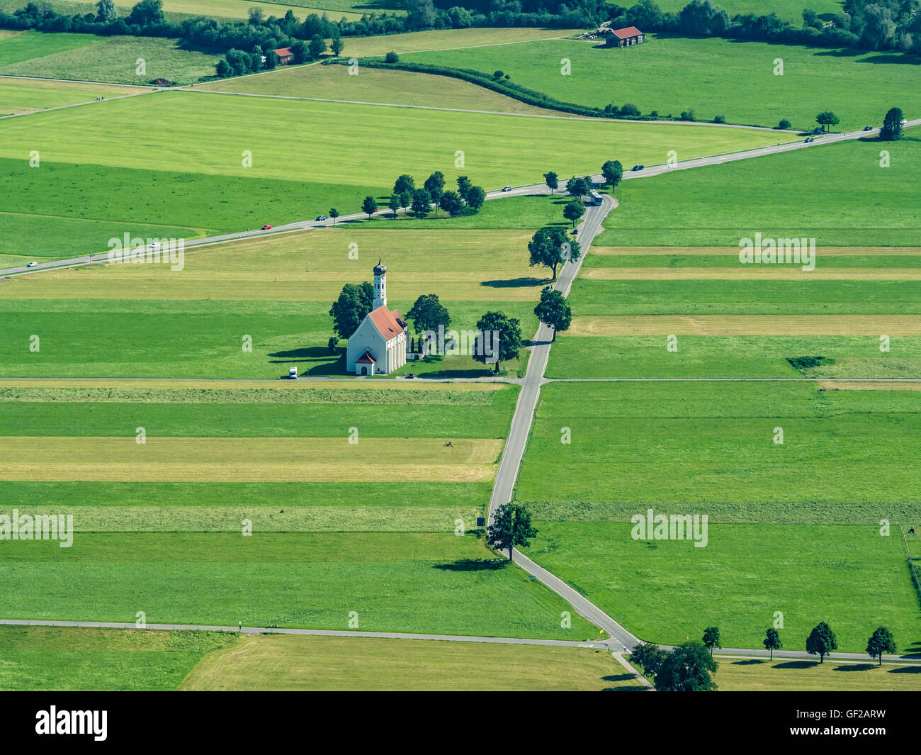 L'église de pèlerinage Saint Coloman, Schwangau, vue aérienne, près de château de Neuschwanstein, en Bavière, Allemagne Banque D'Images