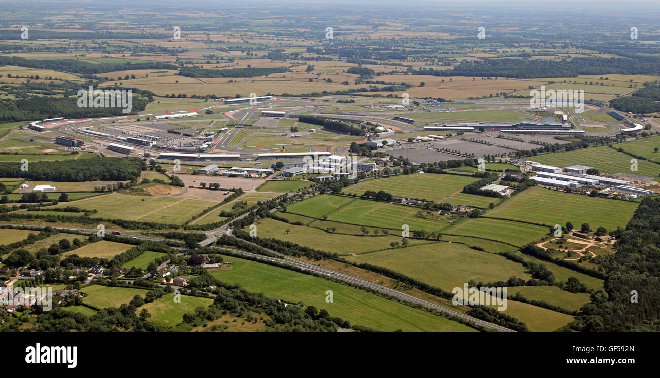 Vue aérienne du circuit de course de Formule 1 de Silverstone dans le Northamptonshire, UK Banque D'Images