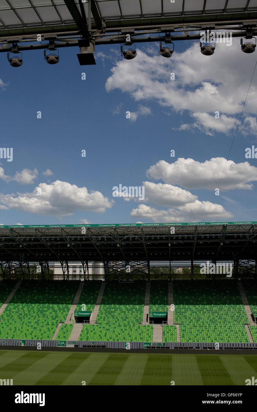 Groupama arena football stadium avec toit Banque D'Images