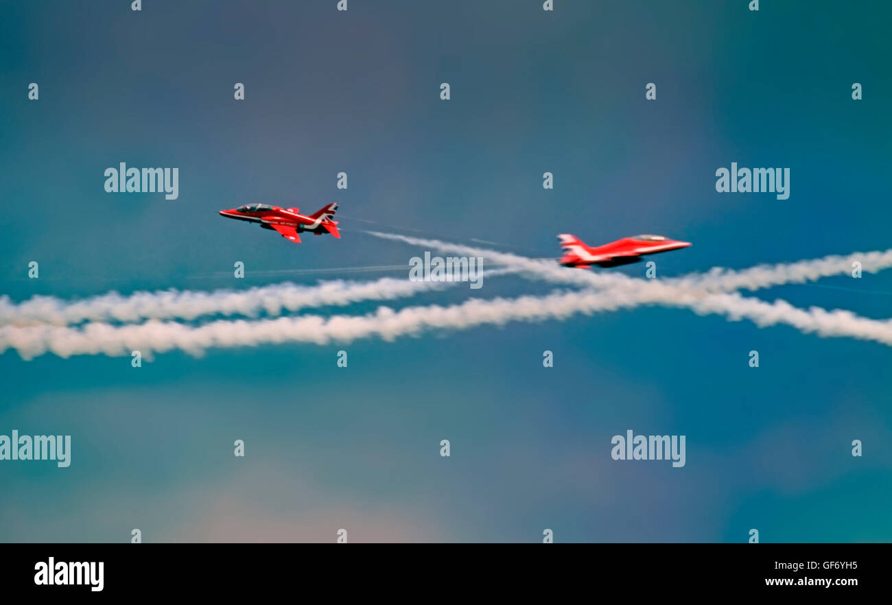 Les flèches rouges Aerobatic Team de la RAF effectuer une liaison à l'affichage de l'Air 2016 Bray. L'Irlande Banque D'Images