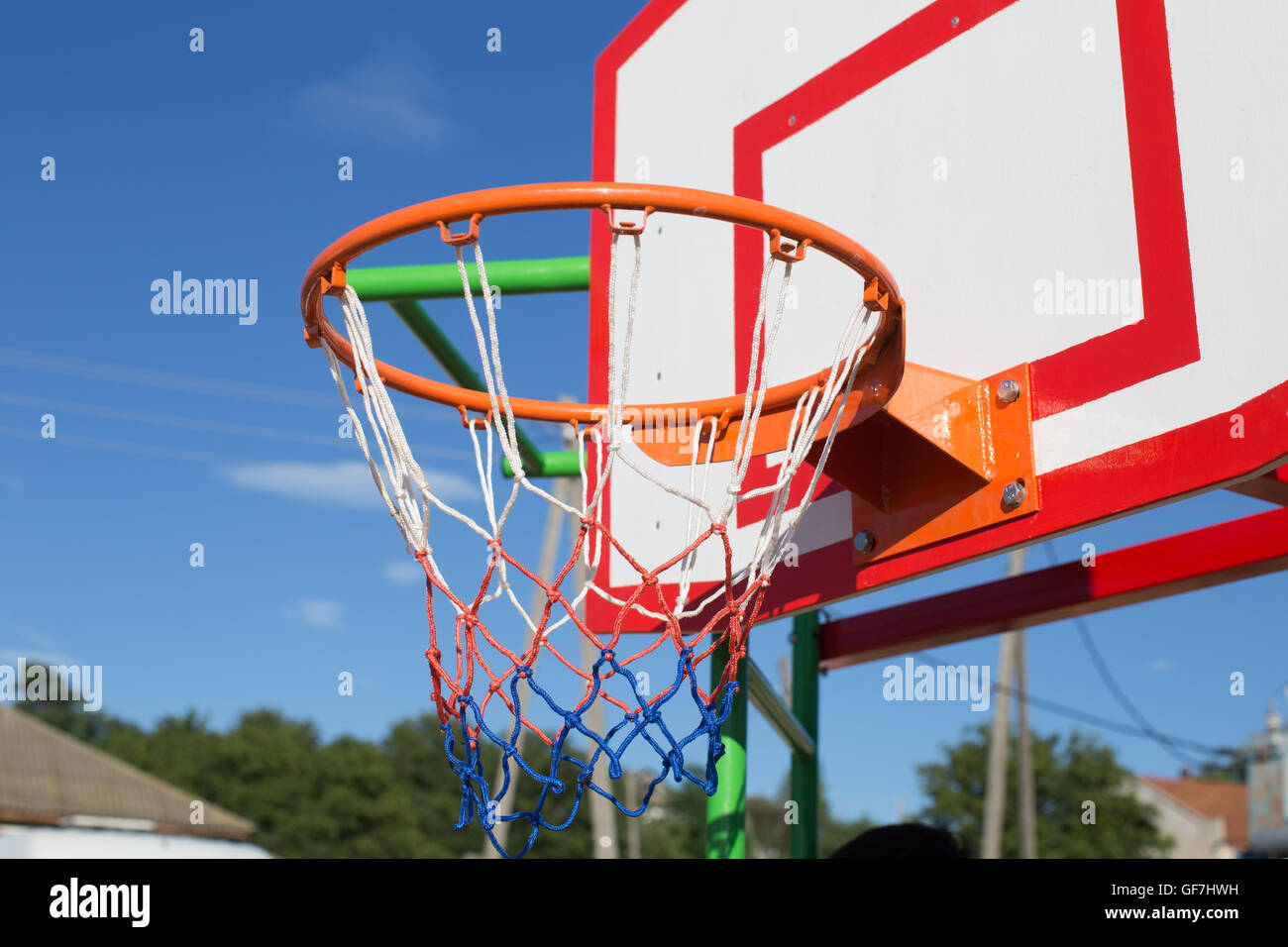 Conseil de basket-ball et hoop dans une arène de l'extérieur Banque D'Images