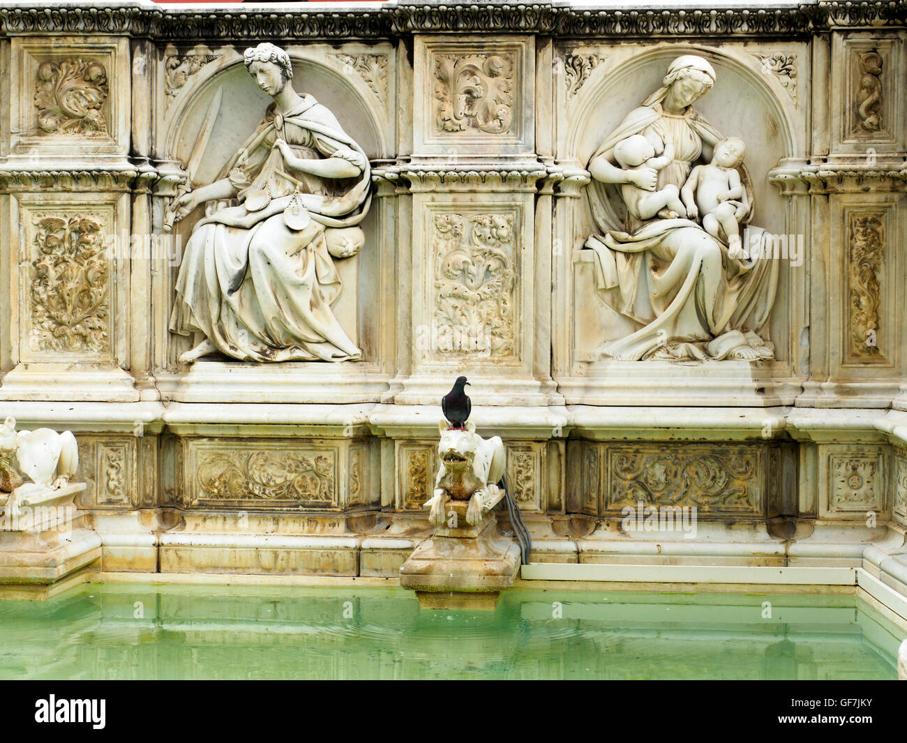 Détail de Fonte Gaia en piazza del Campo - Sienne, Italie Banque D'Images