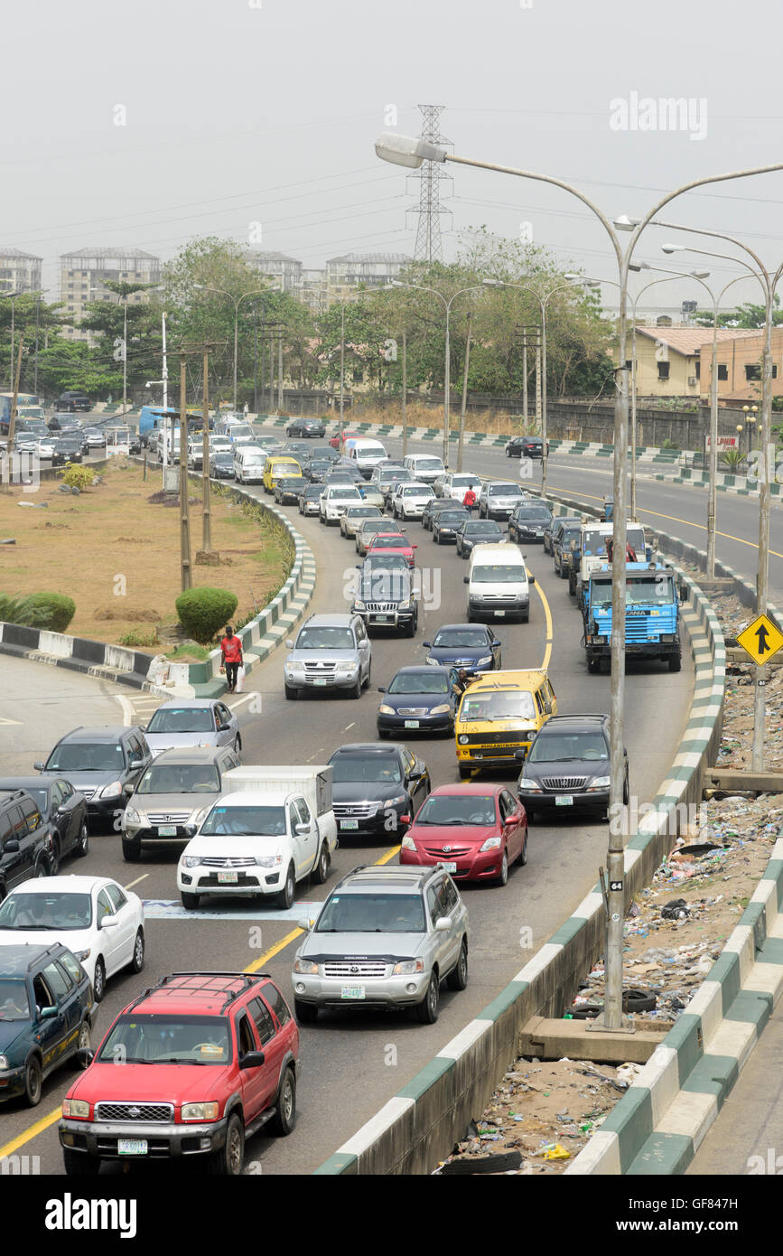 La circulation sur l'île de Lagos, Nigéria Banque D'Images