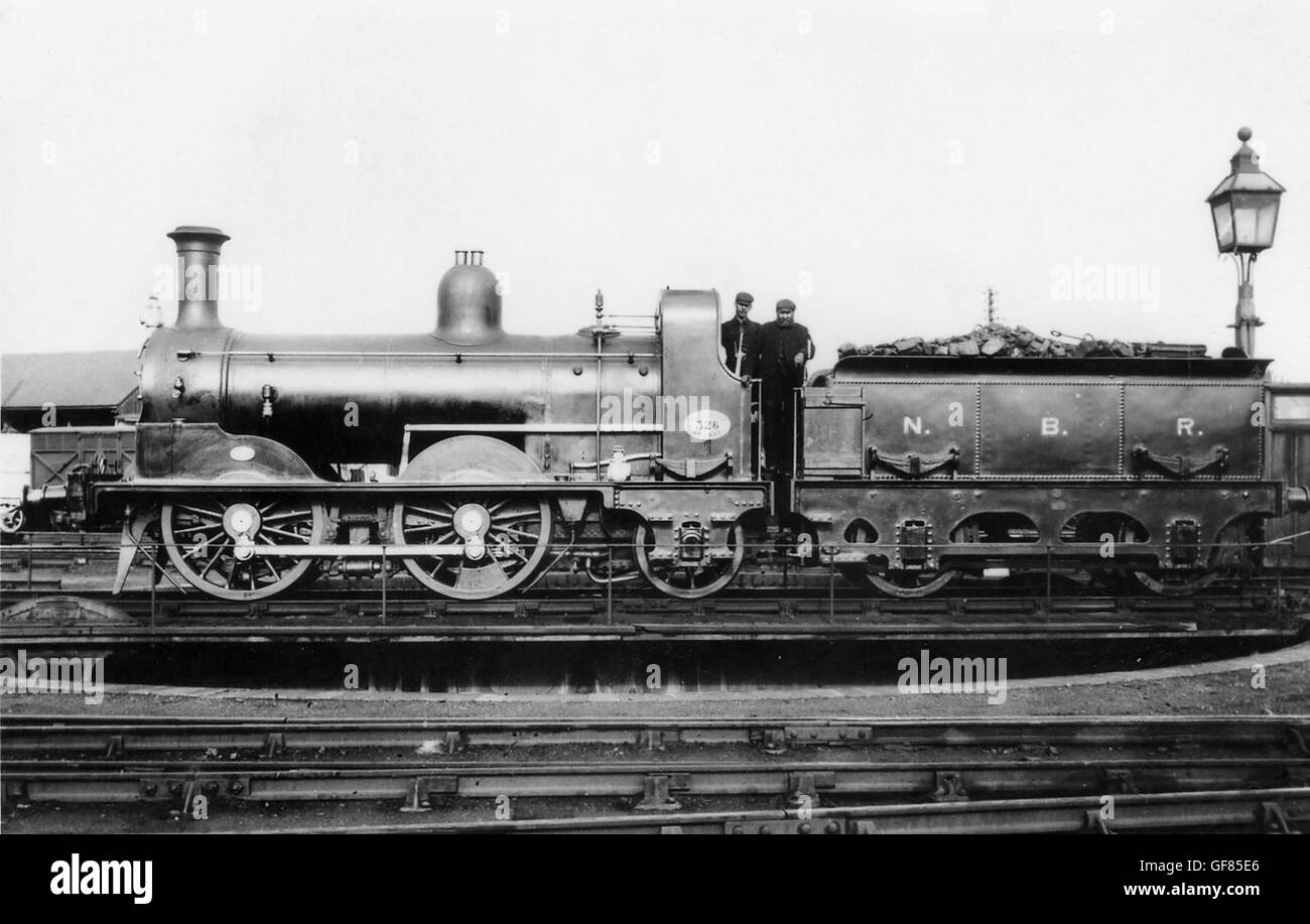NBR 0-4-2 locomotive à vapeur no.326 sur platine Banque D'Images