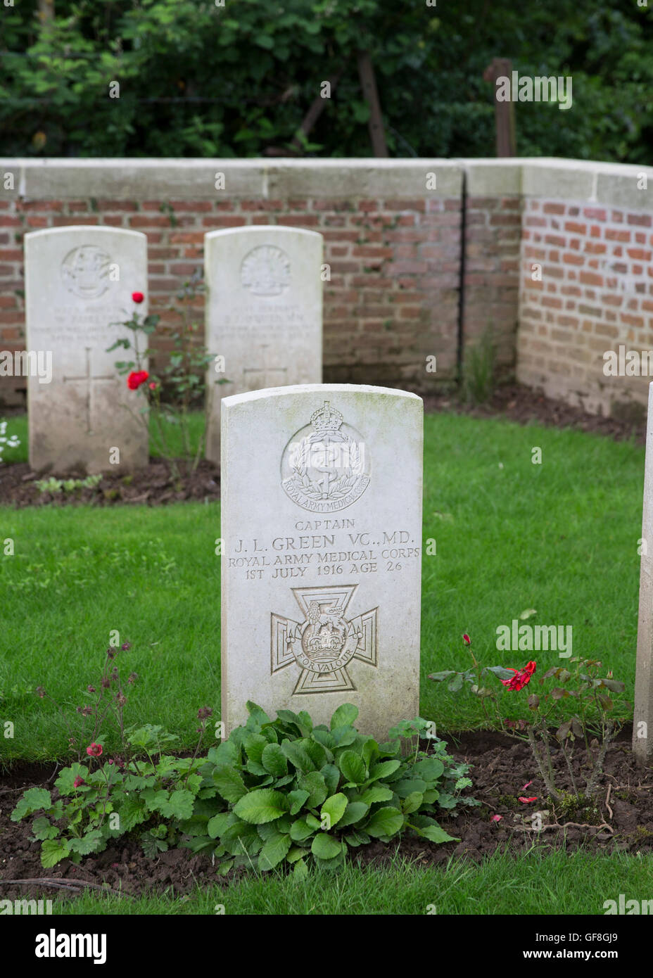 La tombe du capitaine John Green VC RAMC Foncquevillers en France Cimetière Banque D'Images