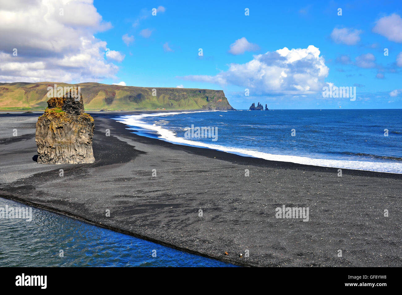Plage de sable noir de Vik, Islande Banque D'Images