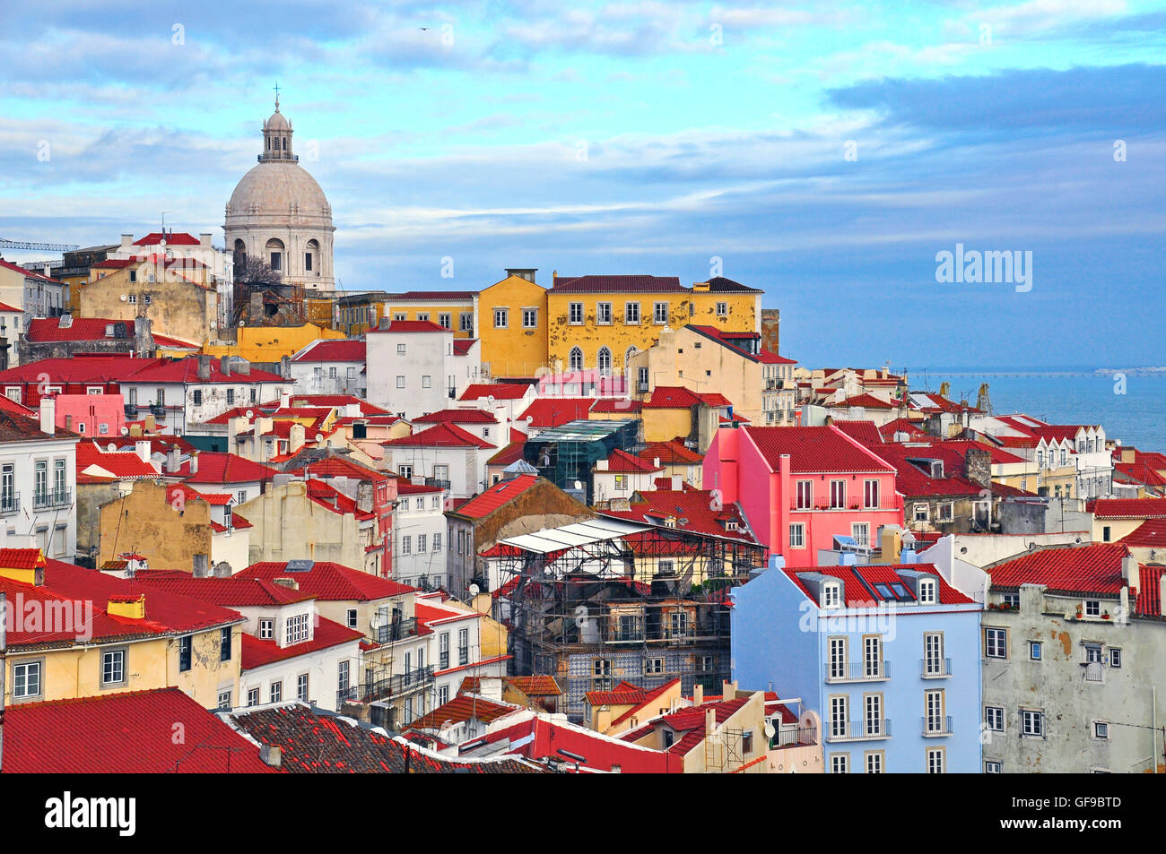Maisons colorées d'Alfama, Lisbonne, Portugal Banque D'Images