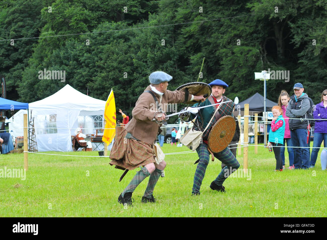 30 juillet 2016, Killiecrankie, Perthshire, Écosse, Royaume-Uni. Les soldats Killiecrankie mis sur une journée d'expositions et reconstitutions de la bataille de Killiecrankie, qui a eu lieu le 27 juillet 1689. &Copier ; Cameron Cormack Banque D'Images