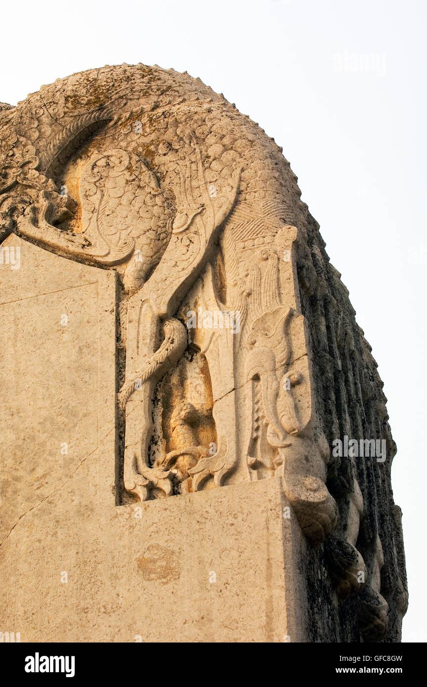 Le Mausolée de Qianling, Shaanxi, Chine. La Tablette sans paroles en face de la tombe de l'empereur de la dynastie Tang Li Zhi et l'impératrice Wu Zetian Banque D'Images