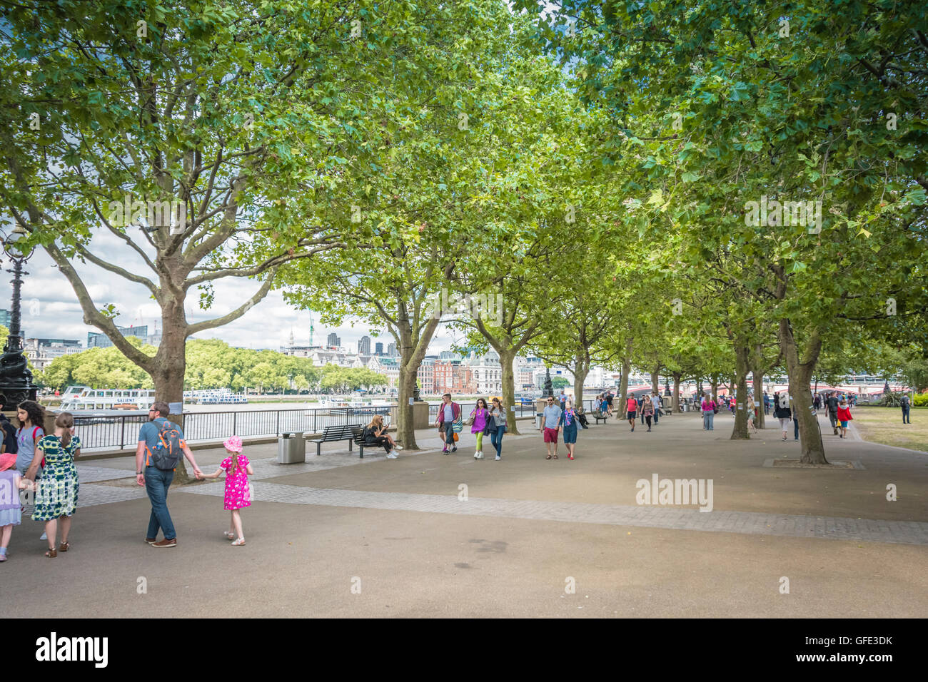 L'ancien site proposé du controversé Garden Bridge sur la rive sud de Londres, Waterloo, Lambeth, Angleterre, Royaume-Uni Banque D'Images