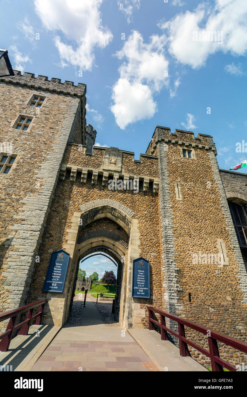 Le châtelet d'entrée du château de Cardiff, Glamorgan, Pays de Galles du Sud, UK Banque D'Images