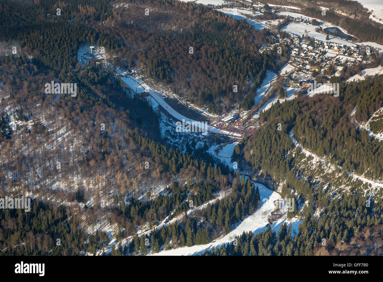 Vue aérienne de la Coupe du Monde de Ski, Willingen 2014 Mill Hill, saut à ski, Willingen (Upland), les spectateurs, Hochsauerland, Hesse, Allemagne, Banque D'Images