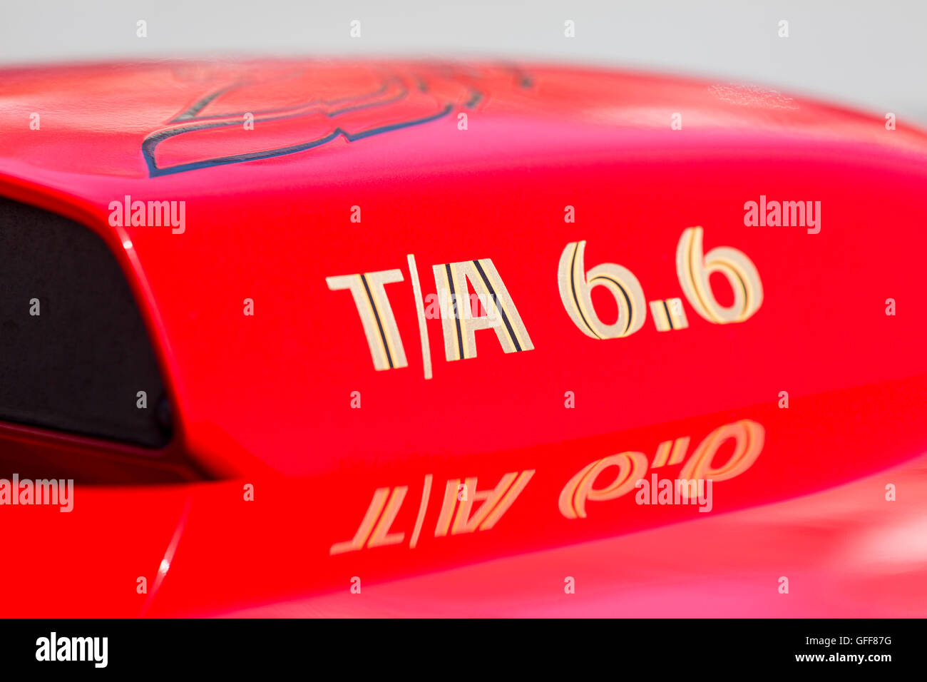 Détail d'une Pontiac Trans Am 6,6 litres, 400 po3, V8, voiture rouge Banque D'Images