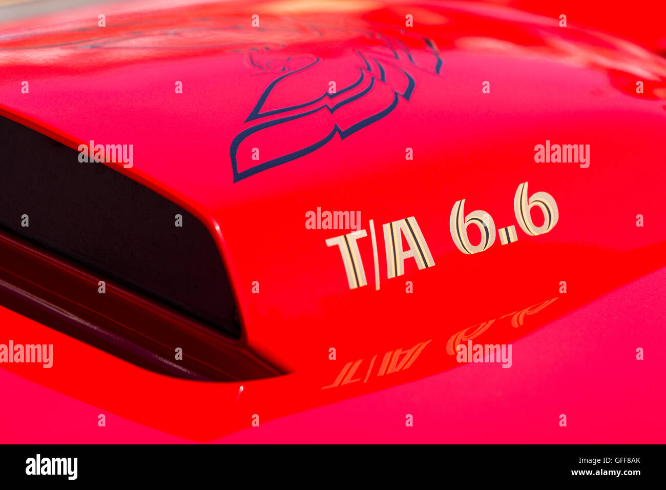 Détail d'une Pontiac Trans Am 6,6 litres, 400 po3, V8, voiture rouge Banque D'Images