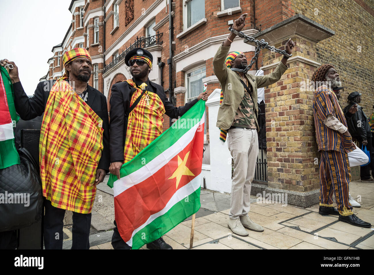 Londres, Royaume-Uni. 1er août 2016. Afrikan annuelle La Journée de l'émancipation des réparations à partir de mars, Brixton Sud London Crédit : Guy Josse/Alamy Live News Banque D'Images