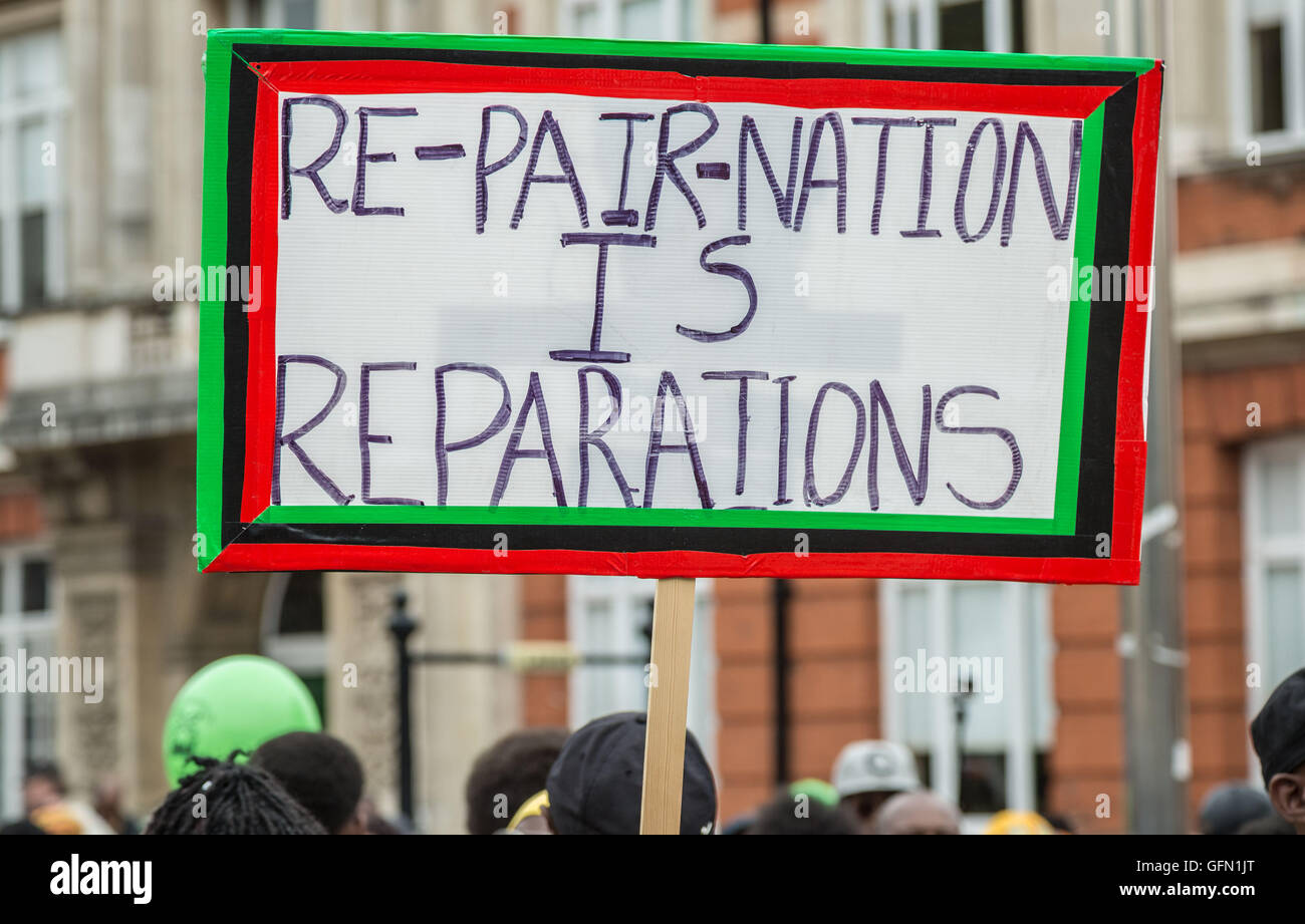 Londres, Royaume-Uni. 1er août 2016. Afrikan annuelle La Journée de l'émancipation des réparations à partir de mars, Brixton Sud London Crédit : Guy Josse/Alamy Live News Banque D'Images