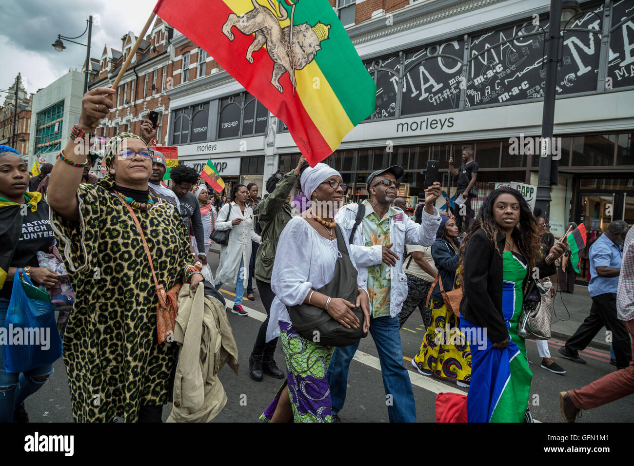 Londres, Royaume-Uni. 1er août 2016. Afrikan annuelle La Journée de l'émancipation des réparations à partir de mars, Brixton Sud London Crédit : Guy Josse/Alamy Live News Banque D'Images