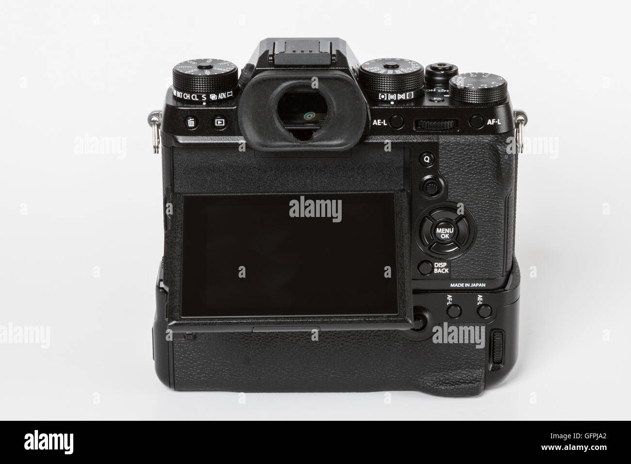 FUJIFILM X-T2, 24 mégapixels, caméra vidéo 4K mirrorless avec une batterie additionnelle poignée et avec écran arrière incliné de l'arrière Banque D'Images