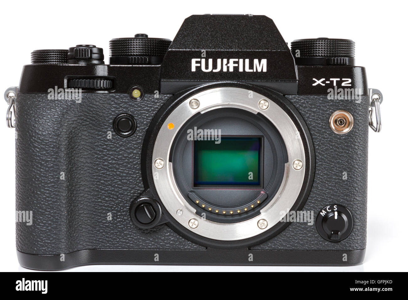 FUJIFILM X-T2, 24 mégapixels, caméra vidéo 4K mirrorless à partir de l'avant avec détails et visible capteur APS-C Banque D'Images