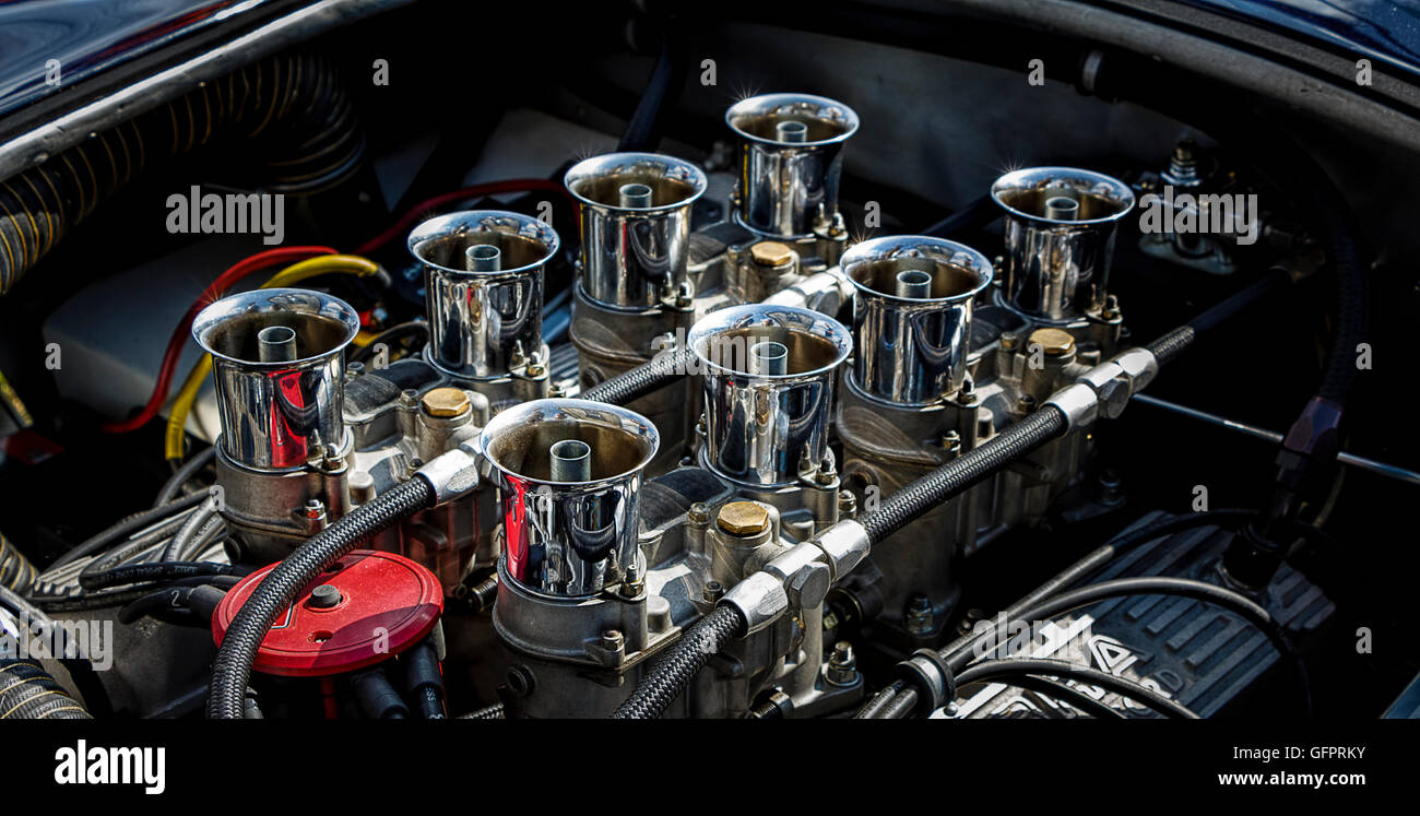 Gros plan d'une V8 Moteur Cobra Banque D'Images