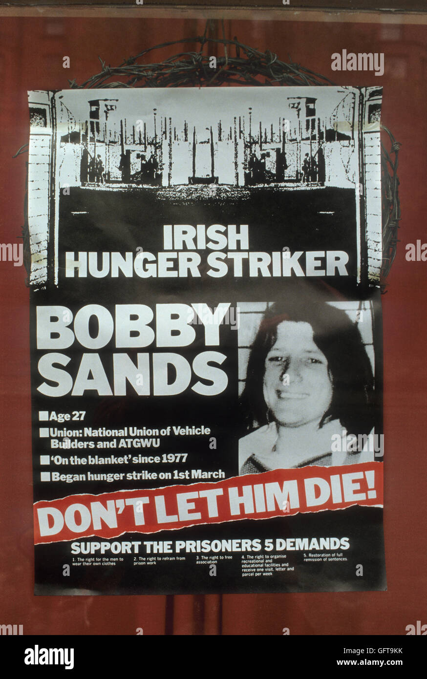 Affiche de Bobby Sands, 1981. Irlandais Hunger Striker Don't Let Him Die, Belfast Irlande du Nord années 1980 Royaume-Uni HOMER SYKES Banque D'Images