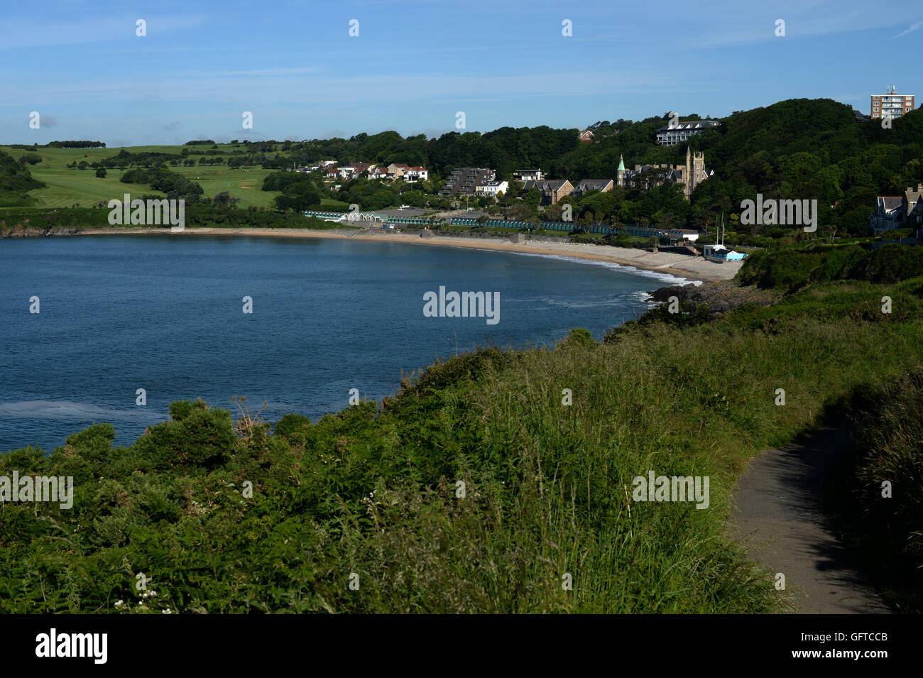 Chemin de la côte d'une vue sur la baie abritée et des promontoires à Langland , Gower, Swansea Banque D'Images