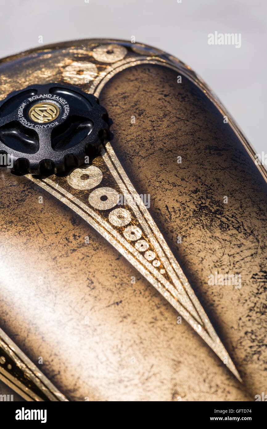 Réservoir essence Harley Davidson personnalisées avec Roland Sands Design bouchon de réservoir Banque D'Images