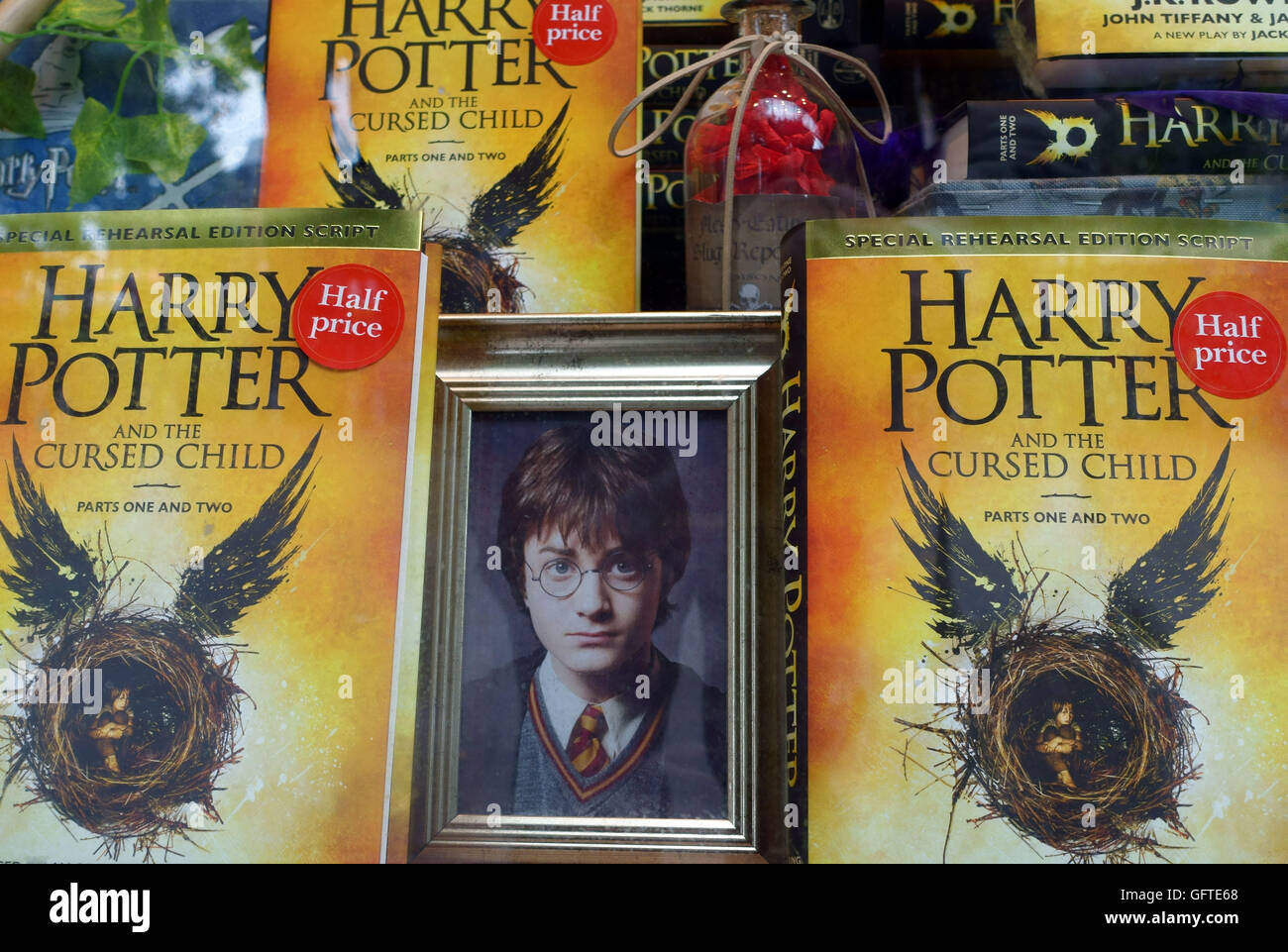 Couverture de harry potter Banque de photographies et d’images à haute résolution Alamy